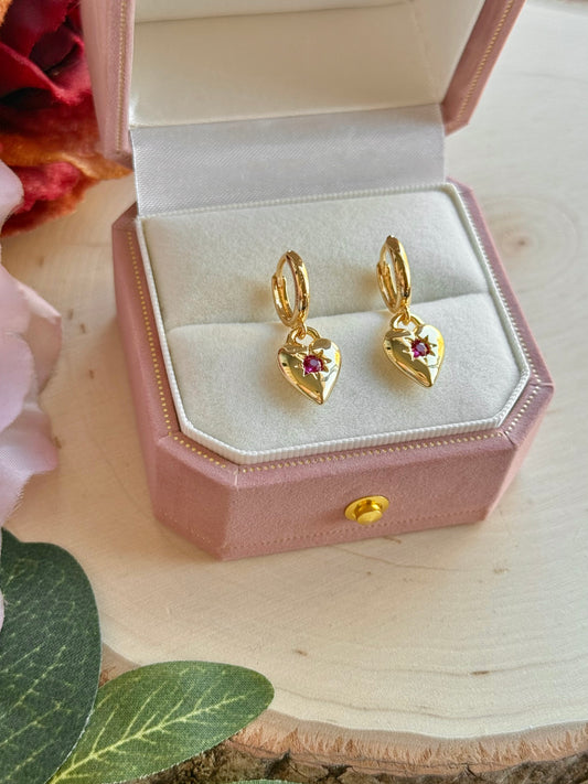 Star Struck Heart Huggies