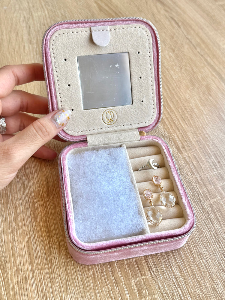 Keepsake Jewelry Case